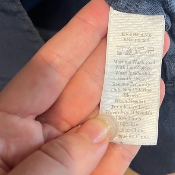 100% linen everlane button down - Picture 4 of 4